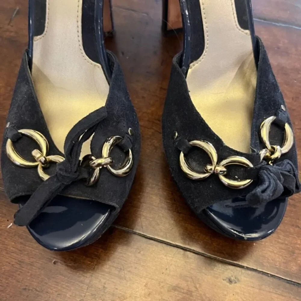 White House Black Market Women's Heels‎ Navy Size 8.5